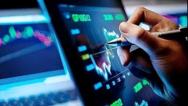 公赢网配资 中国股市：散户炒股都想“低买高卖”，却不花时间看懂“KDJ”？